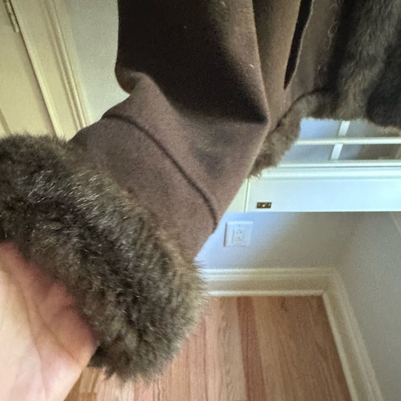 Croft & Borrow Women’s Faux Fur Wool Embroidered Jacket size Medium. - Picture 2 of 9